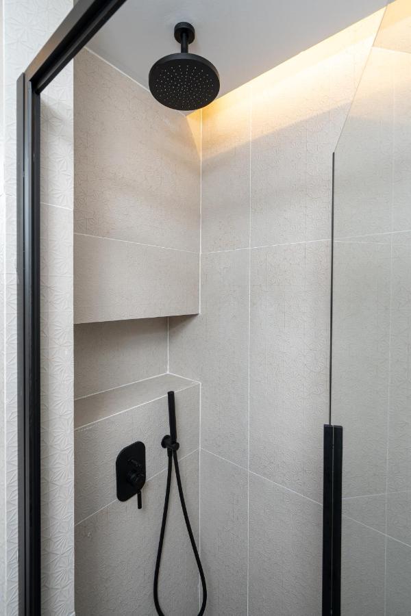 The H Experience Blackbird Spacious 2Bd Apartment Close To The Beach ซิโลกาสโตร ภายนอก รูปภาพ